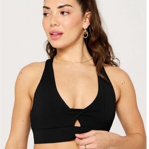 Fabletics Oasis twist medium support sports bra